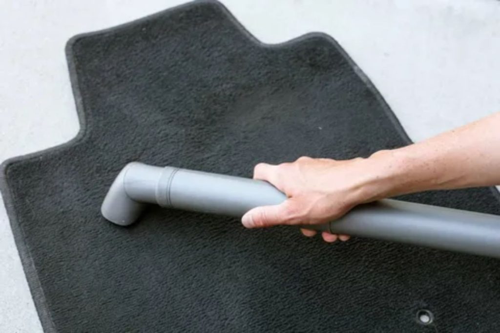How to Clean Car Floor Mats